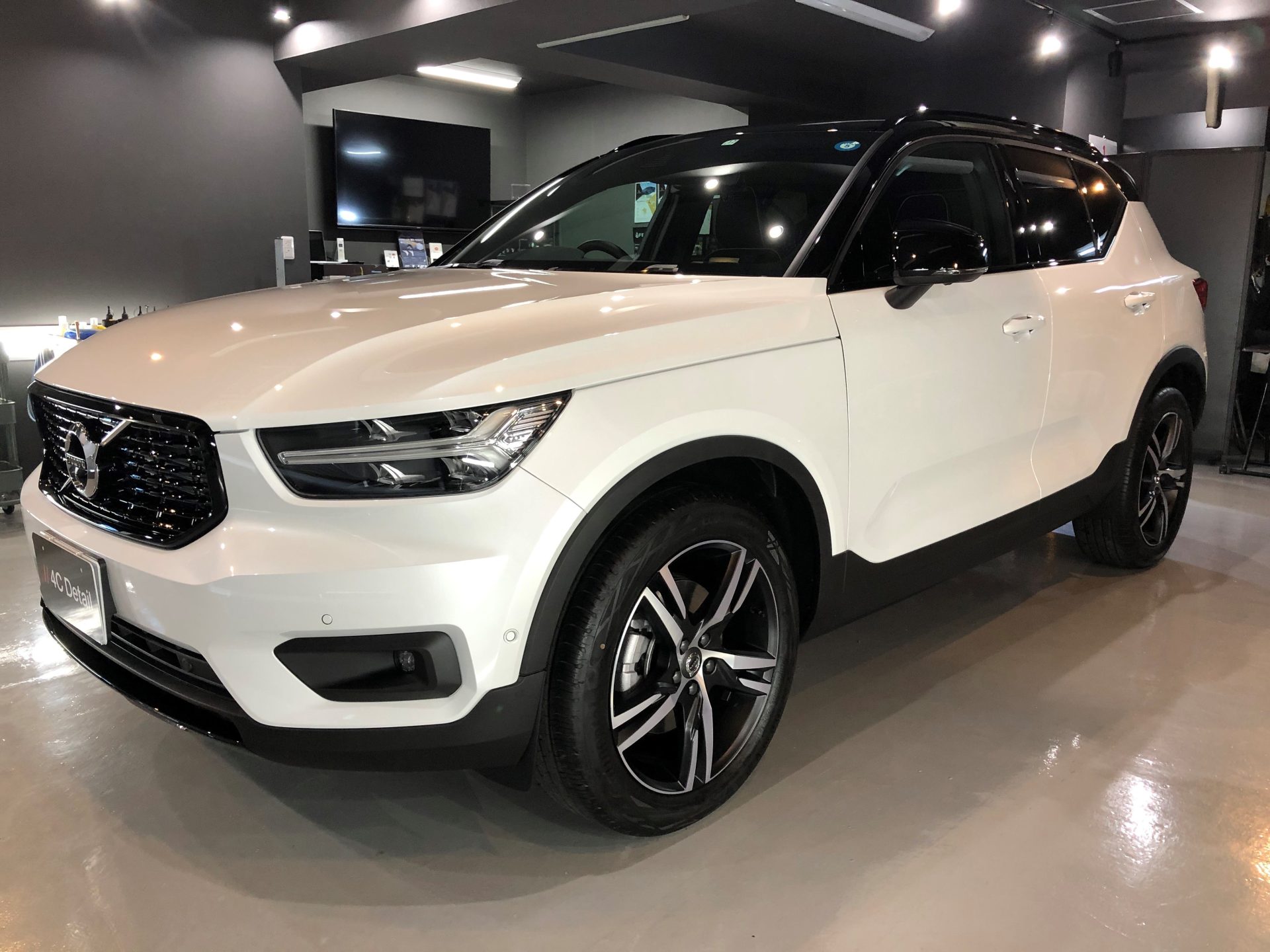 ボルボ XC40 ガラスコーティング　専門店